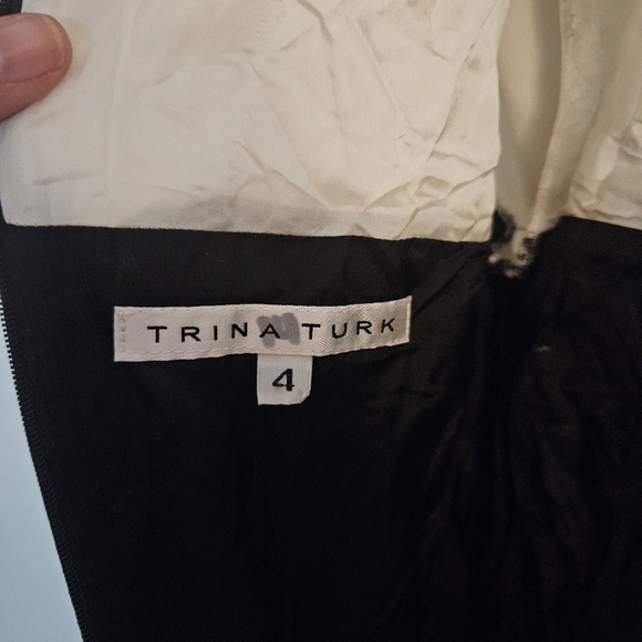 Trina Turk Color-Block Black/White Sheath Long-sleeved Dress size 4 EUC - Picture 7 of 8